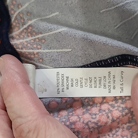 LuLaRoe Leggings with Red & Blue Fireworks size Tall & Curvy - Picture 4 of 7